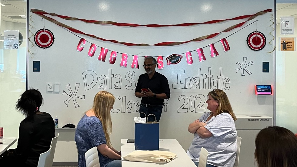 DSI Deputy Director Suresh Venkatasubramanian welcomes students and families to the Undergrad and PhD Commencement Lunch.